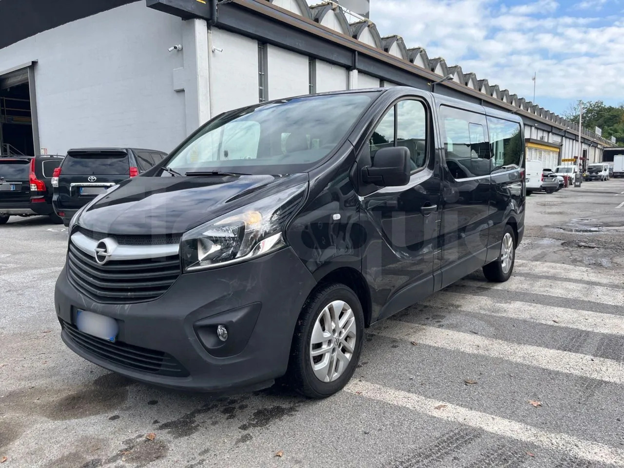 Opel Vivaro - B - Minibus, Transport de personnes: photos 4 Opel Vivaro - B - Minibus, Transport de personnes: photos 4