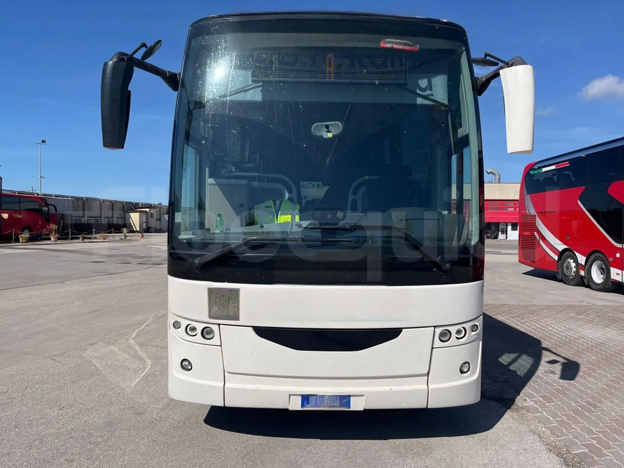 Van Hool EX16 MID - Autocar: photos 2 Van Hool EX16 MID - Autocar: photos 2