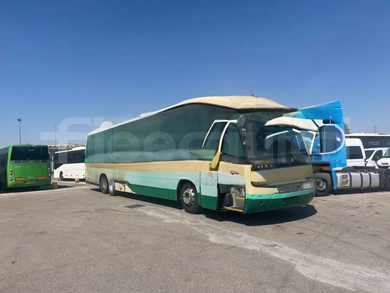 Volvo B12B - Autocar: photos 1 Volvo B12B - Autocar: photos 1