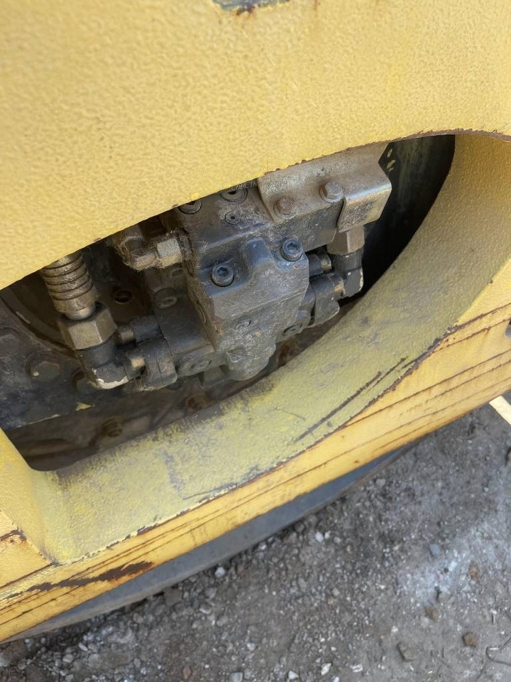 Bomag 226-4 - Compacteur à pieds de mouton/ Monocylindre: photos 5 Bomag 226-4 - Compacteur à pieds de mouton/ Monocylindre: photos 5