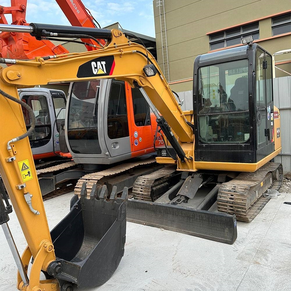 CAT 306E - Pelle sur chenille: photos 1 CAT 306E - Pelle sur chenille: photos 1