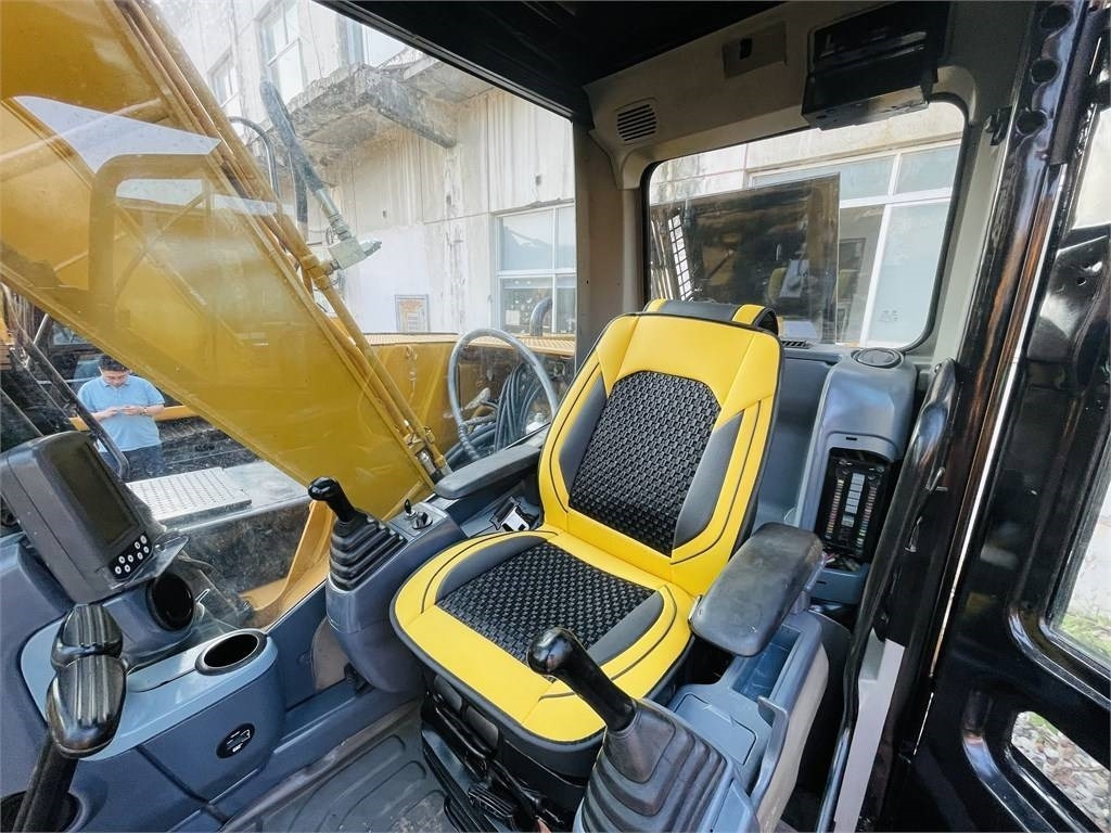 CAT 312 2gc - Pelle sur chenille: photos 2 CAT 312 2gc - Pelle sur chenille: photos 2