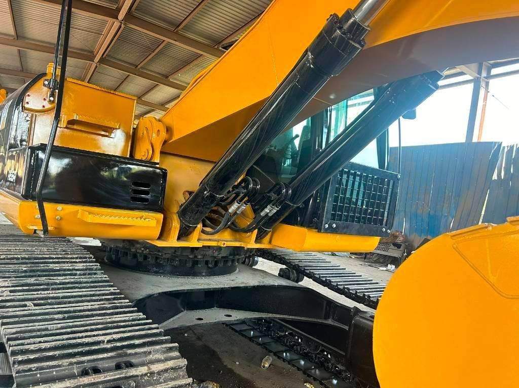 CAT 329 D - Pelle sur chenille: photos 5 CAT 329 D - Pelle sur chenille: photos 5