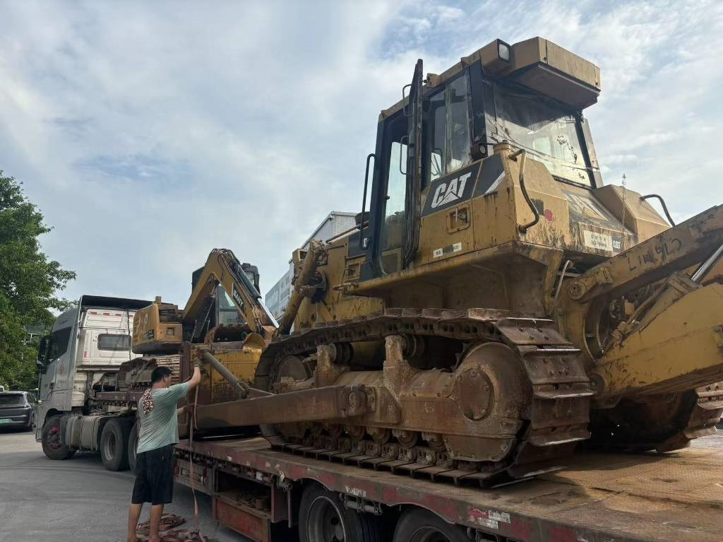 CAT D 7 G 2 - Bulldozer: photos 2 CAT D 7 G 2 - Bulldozer: photos 2