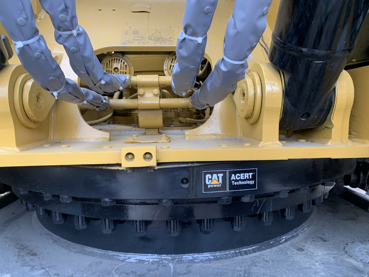 CATERPILLAR 336D2 - Pelle sur pneus: photos 5 CATERPILLAR 336D2 - Pelle sur pneus: photos 5