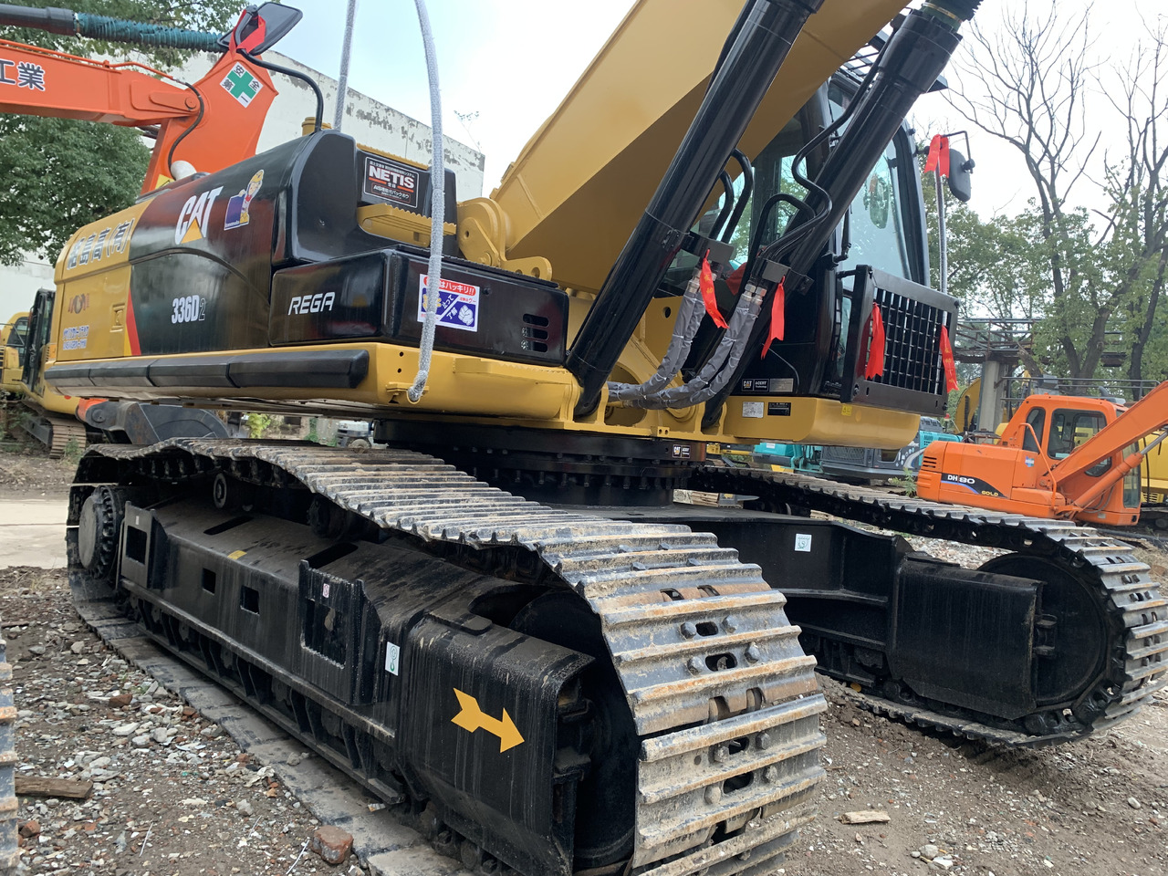 CATERPILLAR 336D2 - Pelle sur pneus: photos 2 CATERPILLAR 336D2 - Pelle sur pneus: photos 2