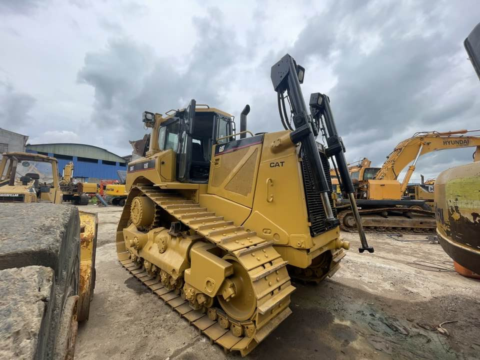 Caterpillar D8T - Bulldozer: photos 4 Caterpillar D8T - Bulldozer: photos 4