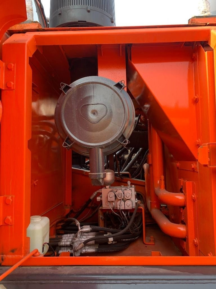 Doosan DX 300 LCA - Pelle sur chenille: photos 5 Doosan DX 300 LCA - Pelle sur chenille: photos 5