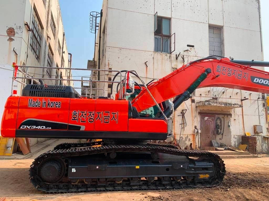 Doosan DX 340 LCA - Pelle sur chenille: photos 1 Doosan DX 340 LCA - Pelle sur chenille: photos 1