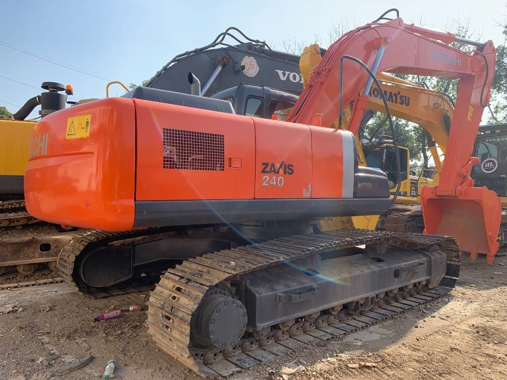 Hitachi Zaxis 240 - Pelle sur chenille: photos 1 Hitachi Zaxis 240 - Pelle sur chenille: photos 1