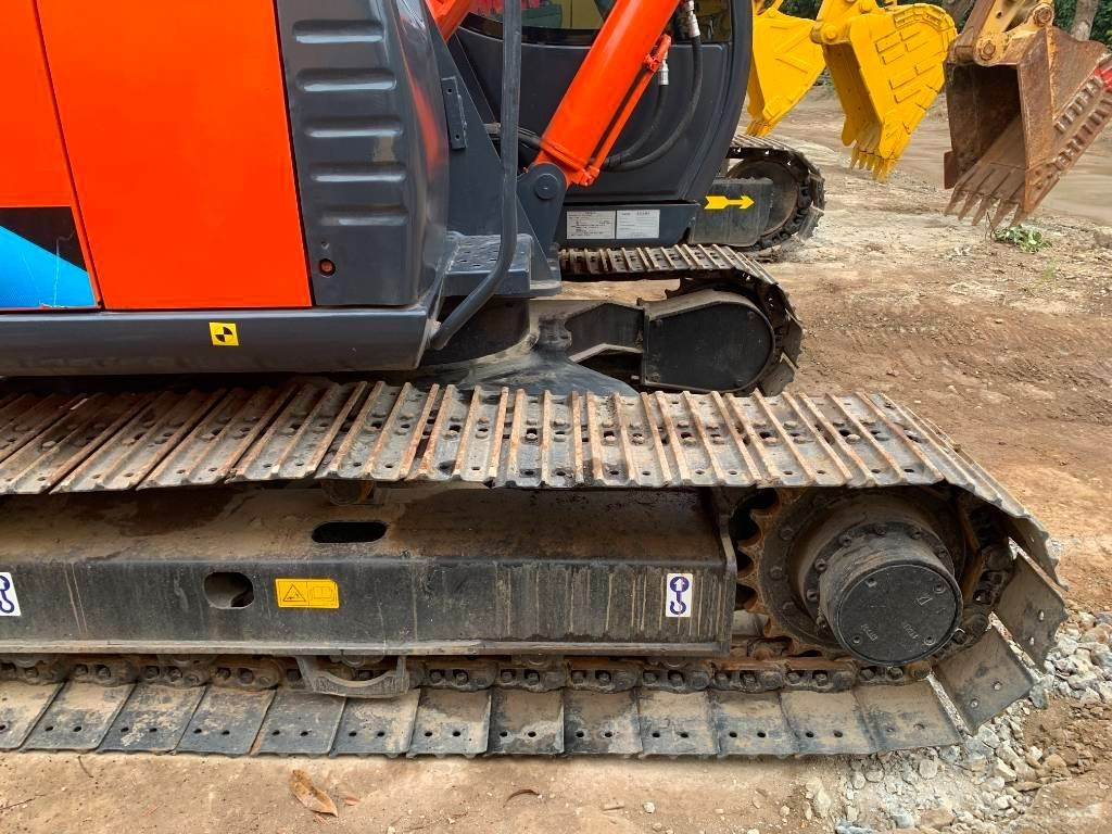 Hitachi Zaxis 70 - Pelle sur chenille: photos 3 Hitachi Zaxis 70 - Pelle sur chenille: photos 3