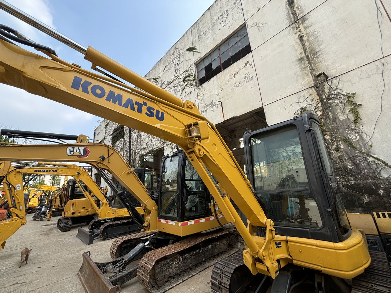 KOMATSU PC35MR - Mini pelle: photos 4 KOMATSU PC35MR - Mini pelle: photos 4