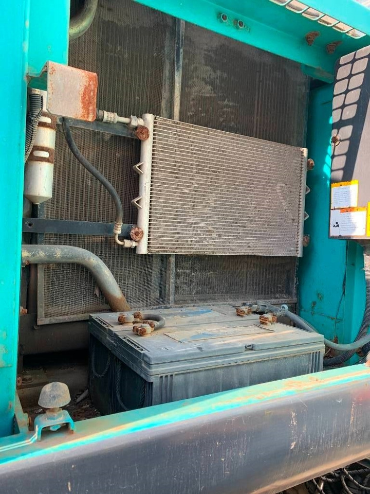 Kobelco SK 210 LC-8 - Pelle sur chenille: photos 4 Kobelco SK 210 LC-8 - Pelle sur chenille: photos 4