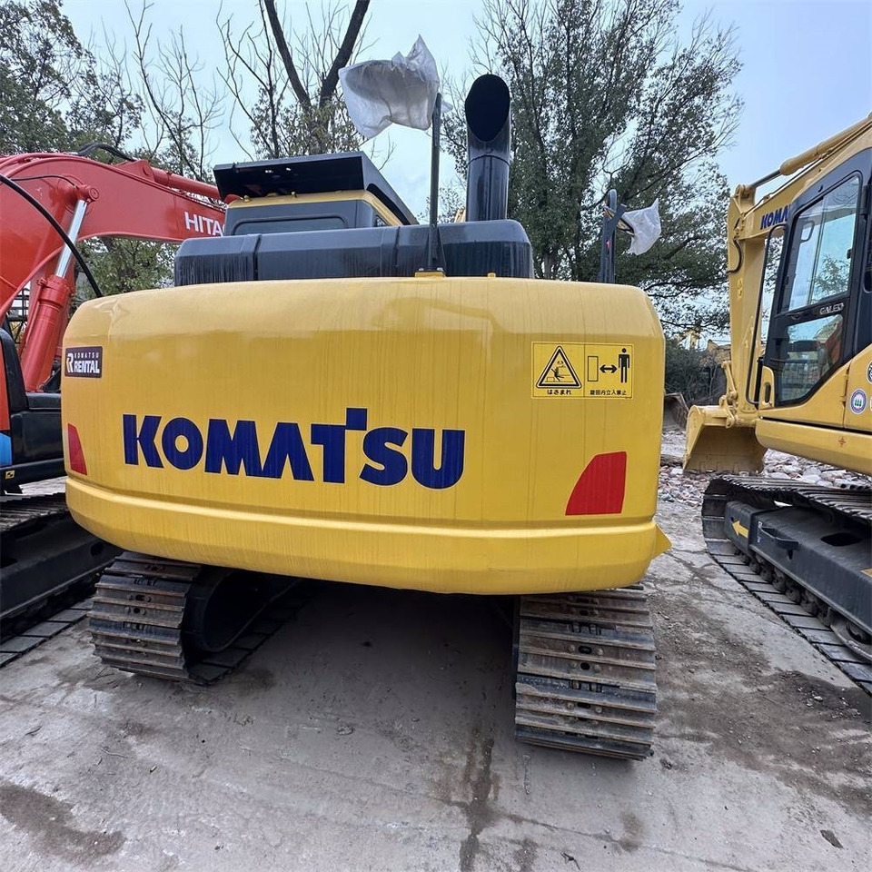 Komatsu PC 130-7 - Pelle sur chenille: photos 5 Komatsu PC 130-7 - Pelle sur chenille: photos 5