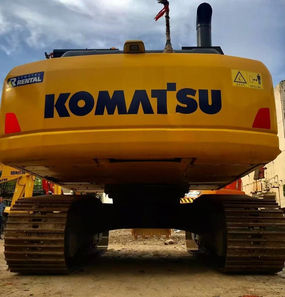 Komatsu PC 200-8 - Pelle sur chenille: photos 2 Komatsu PC 200-8 - Pelle sur chenille: photos 2
