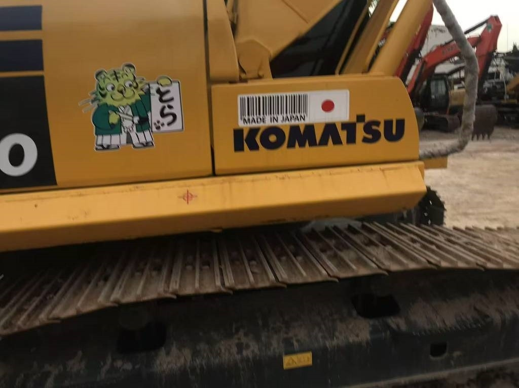 Komatsu PC 200-8 - Pelle sur chenille: photos 4 Komatsu PC 200-8 - Pelle sur chenille: photos 4