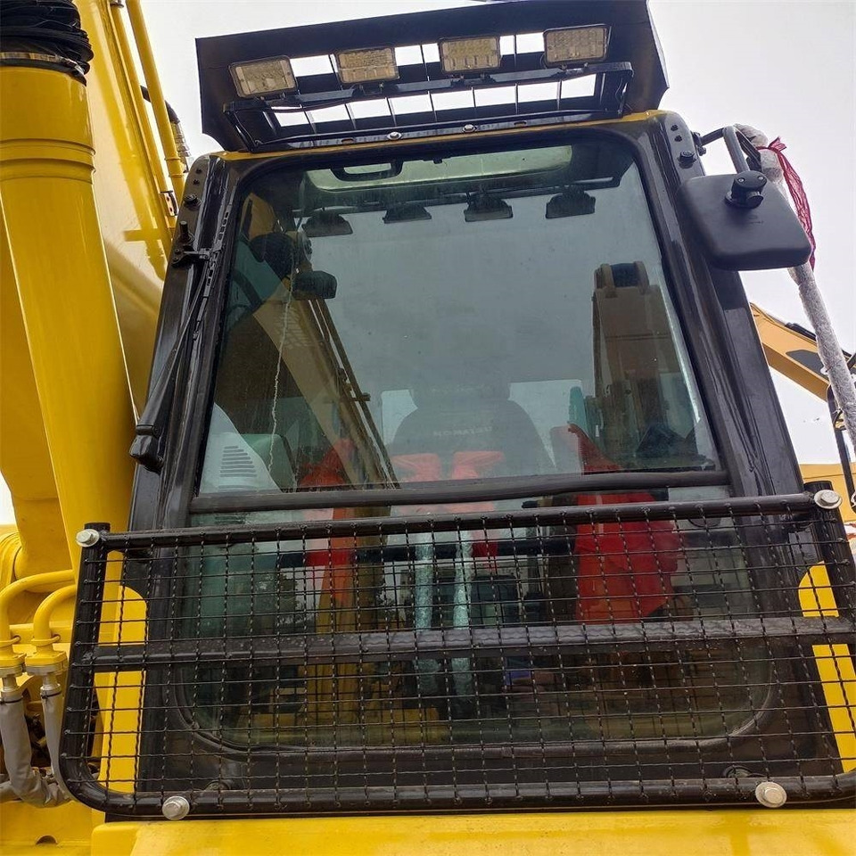 Komatsu PC 220 - Pelle sur chenille: photos 4 Komatsu PC 220 - Pelle sur chenille: photos 4
