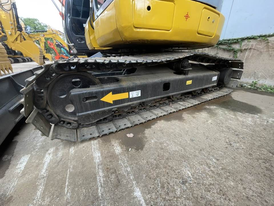 Komatsu PC78MR-6 - Mini pelle: photos 3 Komatsu PC78MR-6 - Mini pelle: photos 3