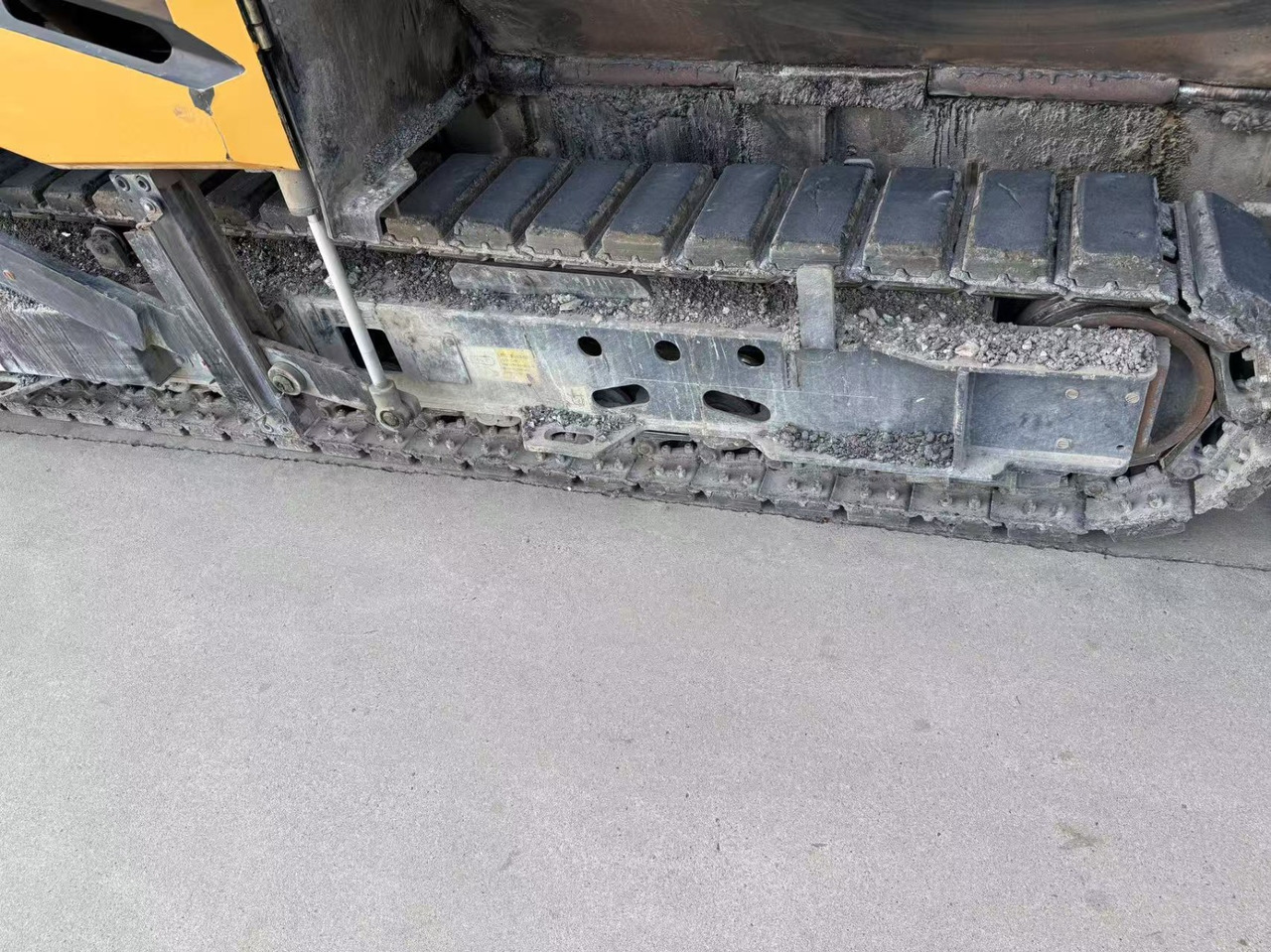 SANY SAP45C-8 - Finisseur: photos 5 SANY SAP45C-8 - Finisseur: photos 5