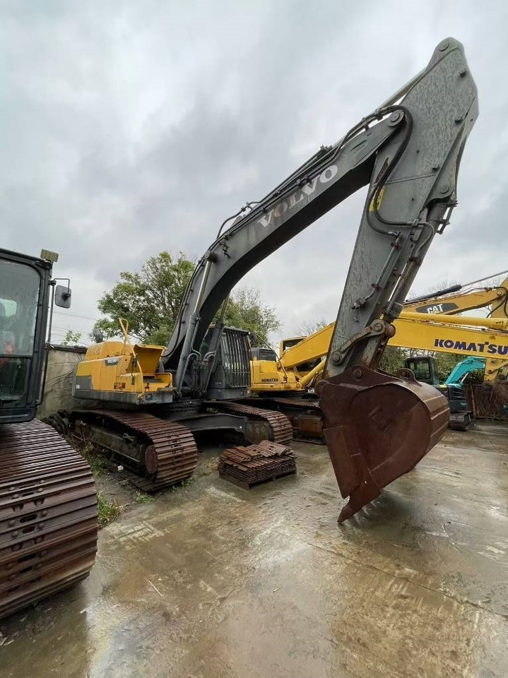 Volvo EC 380 DL - Pelle sur chenille: photos 1 Volvo EC 380 DL - Pelle sur chenille: photos 1