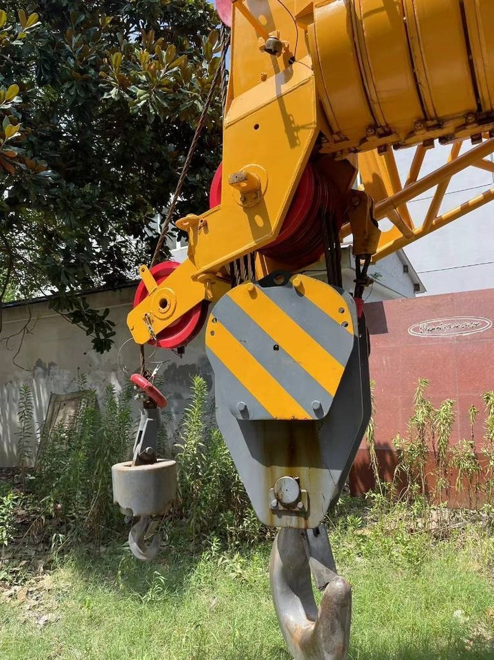 XCMG QY70K-II - Grue tout-terrain: photos 3 XCMG QY70K-II - Grue tout-terrain: photos 3