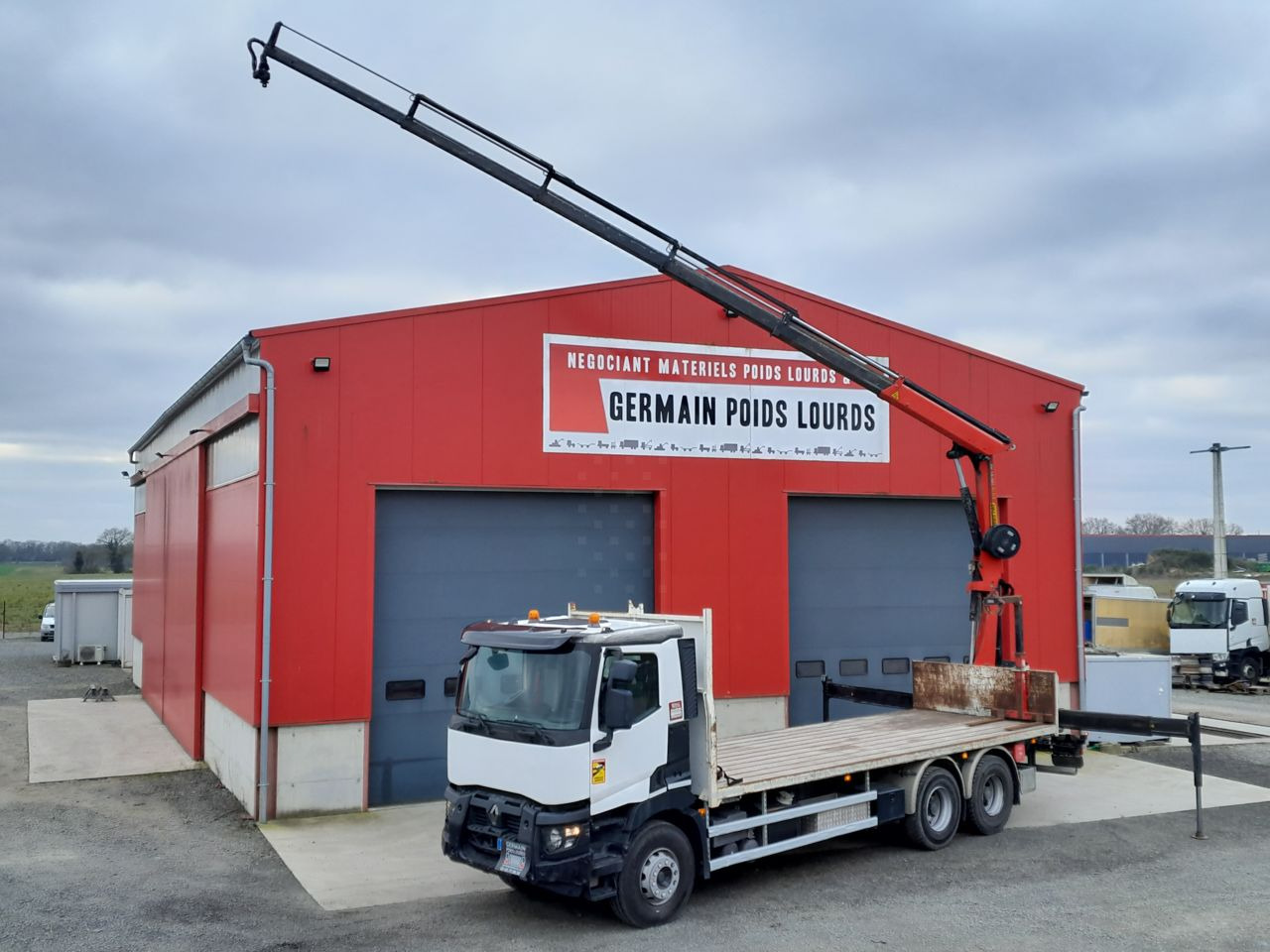 Renault C430 6x4 Standard platform Truck - Camion plateau, Camion grue: photos 1 Renault C430 6x4 Standard platform Truck - Camion plateau, Camion grue: photos 1