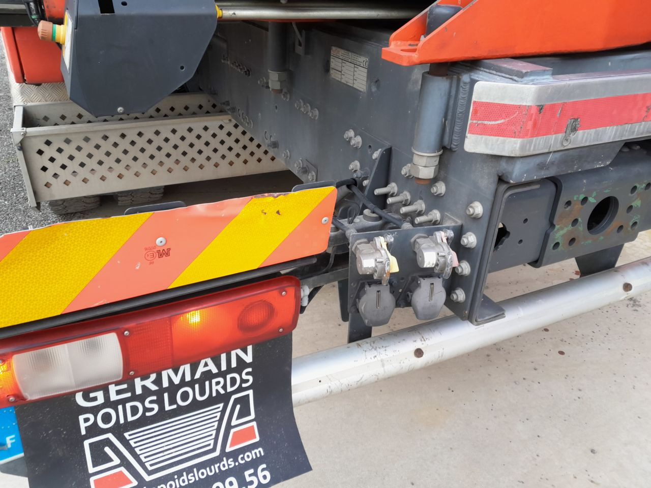 Renault C430 6x4 Standard platform Truck - Camion plateau, Camion grue: photos 5 Renault C430 6x4 Standard platform Truck - Camion plateau, Camion grue: photos 5