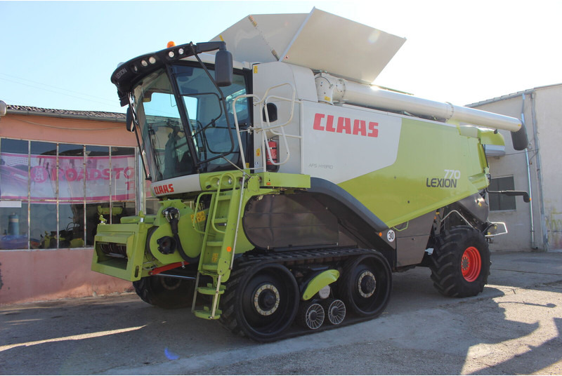 Claas Lexion 770 TT - Moissonneuse-batteuse: photos 3 Claas Lexion 770 TT - Moissonneuse-batteuse: photos 3
