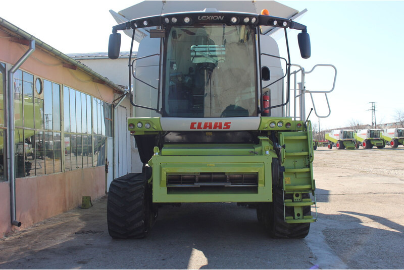 Claas Lexion 770 TT - Moissonneuse-batteuse: photos 2 Claas Lexion 770 TT - Moissonneuse-batteuse: photos 2