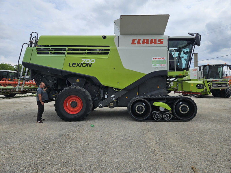 Claas Lexion 780 TT - Moissonneuse-batteuse: photos 5 Claas Lexion 780 TT - Moissonneuse-batteuse: photos 5