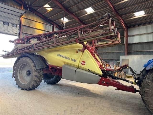 Hardi COMMANDER 7000I TWIN - Pulvérisateur traîné: photos 1 Hardi COMMANDER 7000I TWIN - Pulvérisateur traîné: photos 1
