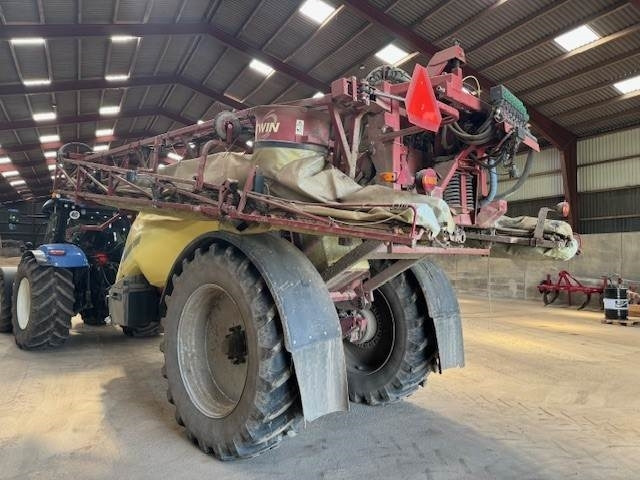 Hardi COMMANDER 7000I TWIN - Pulvérisateur traîné: photos 3 Hardi COMMANDER 7000I TWIN - Pulvérisateur traîné: photos 3