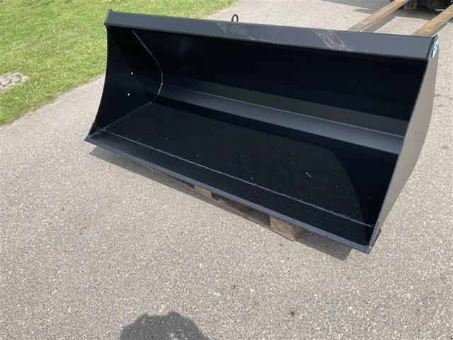 Kirk 1400MM SKOVL - Godet pour Engins de chantier: photos 1 Kirk 1400MM SKOVL - Godet pour Engins de chantier: photos 1