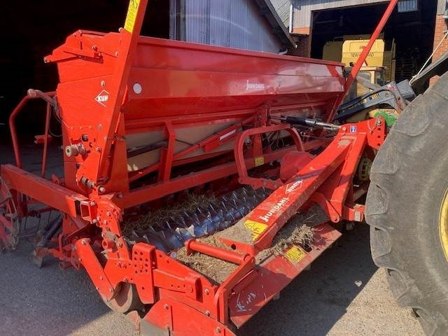 Kuhn HR4004/INTEGRA - Combiné de semis: photos 1 Kuhn HR4004/INTEGRA - Combiné de semis: photos 1