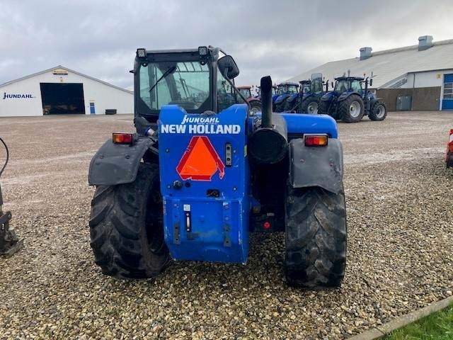 New Holland LM7.35 - Chariot télescopique: photos 4 New Holland LM7.35 - Chariot télescopique: photos 4