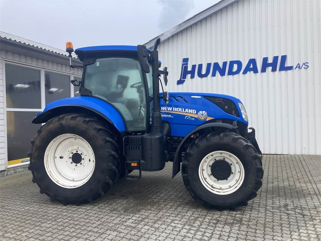 New Holland T7.175 AC MY 18 - Tracteur agricole: photos 1 New Holland T7.175 AC MY 18 - Tracteur agricole: photos 1