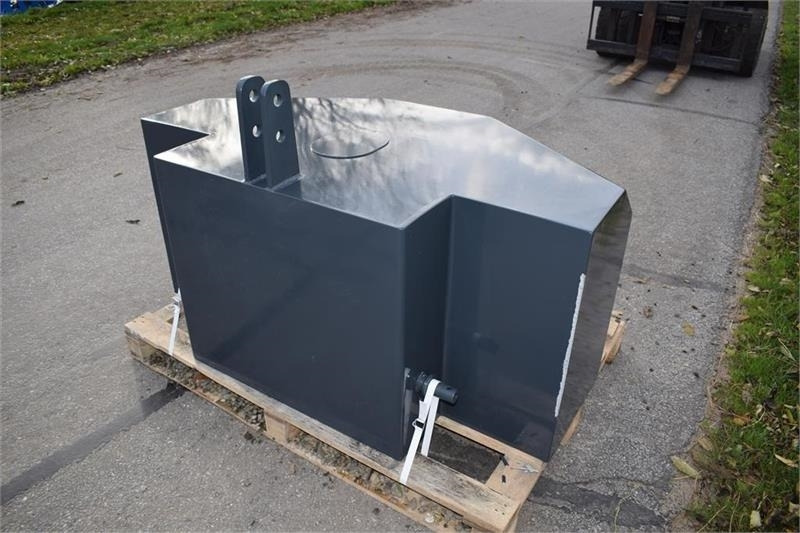 - - - 1500 kilo J-Maskiner - Contrepoids pour Machine agricole: photos 4 - - - 1500 kilo J-Maskiner - Contrepoids pour Machine agricole: photos 4