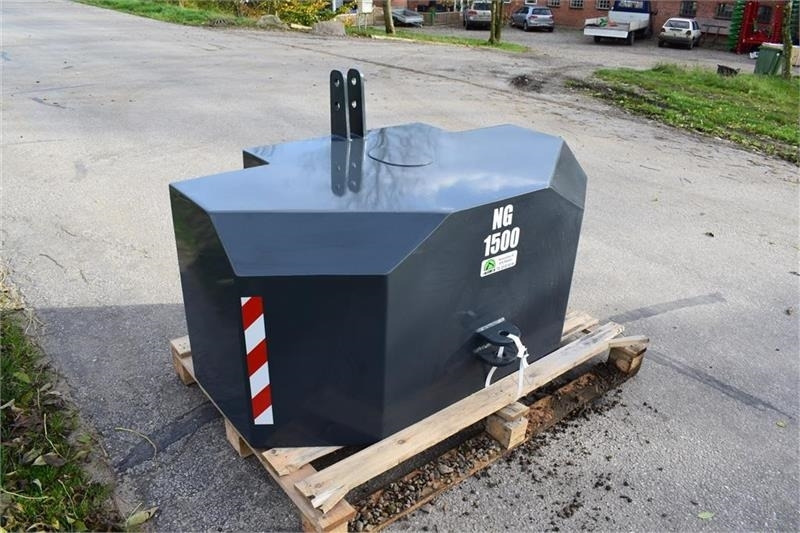 - - - 1500 kilo J-Maskiner - Contrepoids pour Machine agricole: photos 3 - - - 1500 kilo J-Maskiner - Contrepoids pour Machine agricole: photos 3