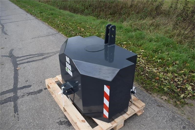 - - - 800 kilo J-Maskiner - Contrepoids pour Machine agricole: photos 2 - - - 800 kilo J-Maskiner - Contrepoids pour Machine agricole: photos 2