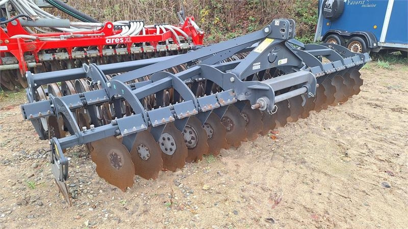 Agro - TOM 4 Meters DISC HARVE - Cover crop: photos 2 Agro - TOM 4 Meters DISC HARVE - Cover crop: photos 2