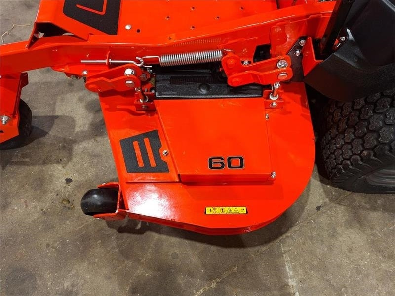 Ariens Zenith 60" SD - Tracteur communal: photos 5 Ariens Zenith 60" SD - Tracteur communal: photos 5