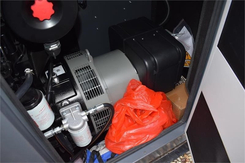 Groupe électrogène Cummins 55 KvA: photos 8