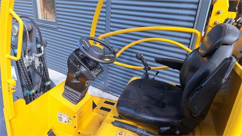 Eurotrac W12 - Valet de ferme: photos 5 Eurotrac W12 - Valet de ferme: photos 5