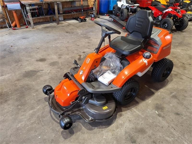 Husqvarna Rider R214 TC 103 cm klipper - Tracteur communal: photos 4 Husqvarna Rider R214 TC 103 cm klipper - Tracteur communal: photos 4