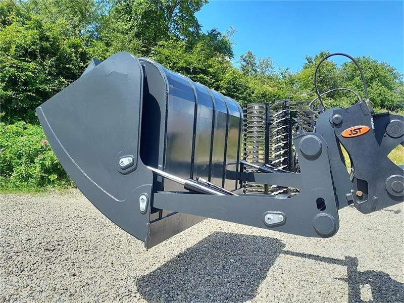 Inter-Tech 2,60m - Godet pour chargeur: photos 5 Inter-Tech 2,60m - Godet pour chargeur: photos 5