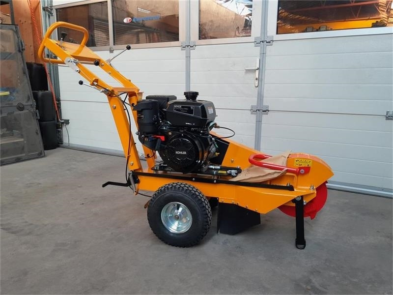 Laski F 360 SW/14 MED DREJESKAMMEL - Fendeuse de bûches: photos 1 Laski F 360 SW/14 MED DREJESKAMMEL - Fendeuse de bûches: photos 1