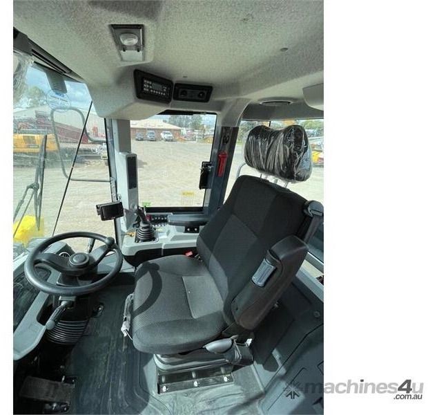 - - - XCMG 948 - Chargeuse sur pneus: photos 5 - - - XCMG 948 - Chargeuse sur pneus: photos 5