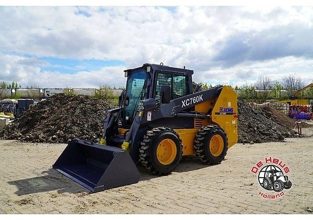 - - - XCMG XC760K - Mini chargeuse: photos 1 - - - XCMG XC760K - Mini chargeuse: photos 1