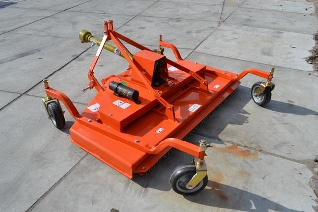 - - - boxer - Faucheuse: photos 5 - - - boxer - Faucheuse: photos 5