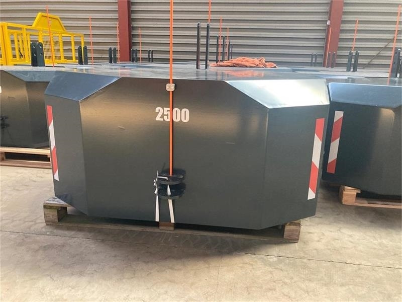 - - - j maskiner 2500KG - Contrepoids: photos 1 - - - j maskiner 2500KG - Contrepoids: photos 1